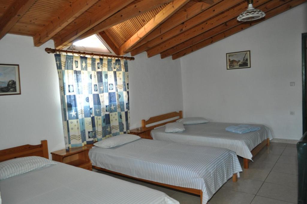 Studios Castro Toroni Buitenkant foto